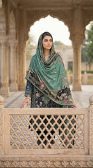 Noir Rose Imperiale - Dupatta head drape portrait