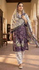 Grape Blossom Luxe - Portrait neckline close-up